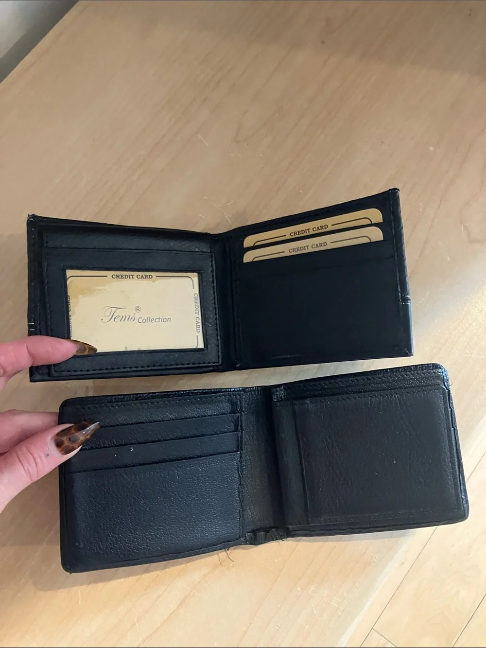 Men's Black Bifold Wallet Set with Contrast Stitching